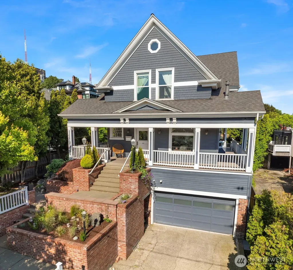 1012 2nd Avenue W Seattle WA 98119