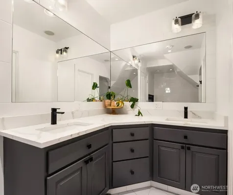 1012 2nd Avenue W Seattle WA 98119
