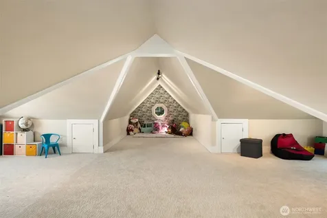 1012 2nd Avenue W Seattle WA 98119