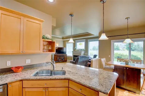 4304 Landmark Drive Mount Vernon WA 98274