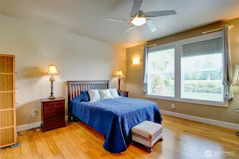4304 Landmark Drive Mount Vernon WA 98274