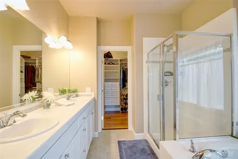 4304 Landmark Drive Mount Vernon WA 98274
