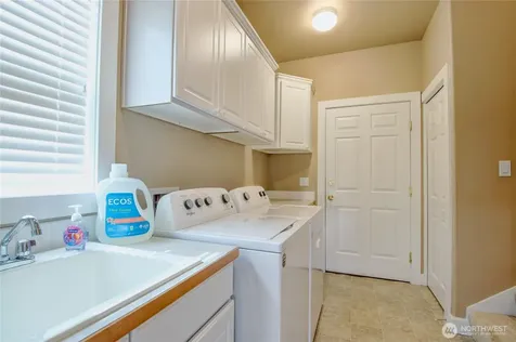 4304 Landmark Drive Mount Vernon WA 98274