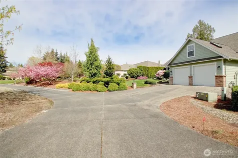 4304 Landmark Drive Mount Vernon WA 98274