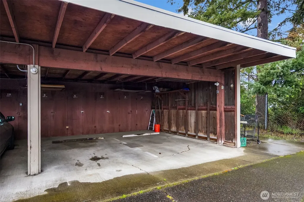 319 7th Place SE Puyallup WA 98372