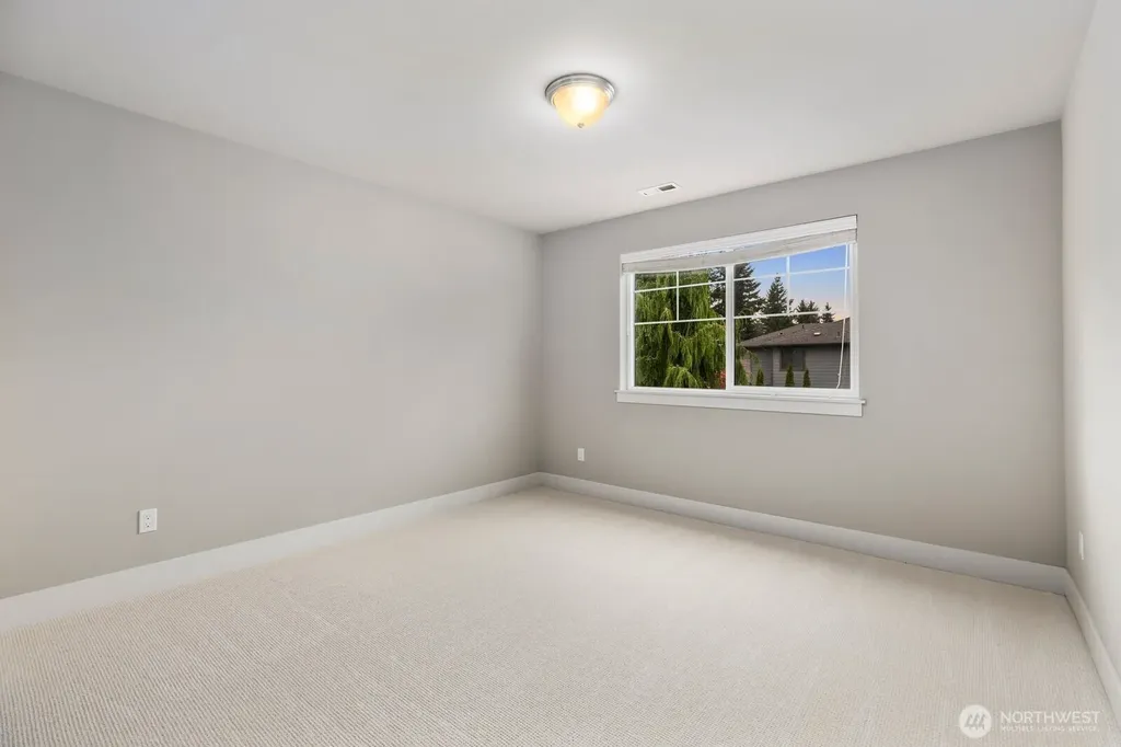 3725 200th Place SE Bothell WA 98012