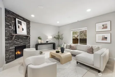 3725 200th Place SE Bothell WA 98012