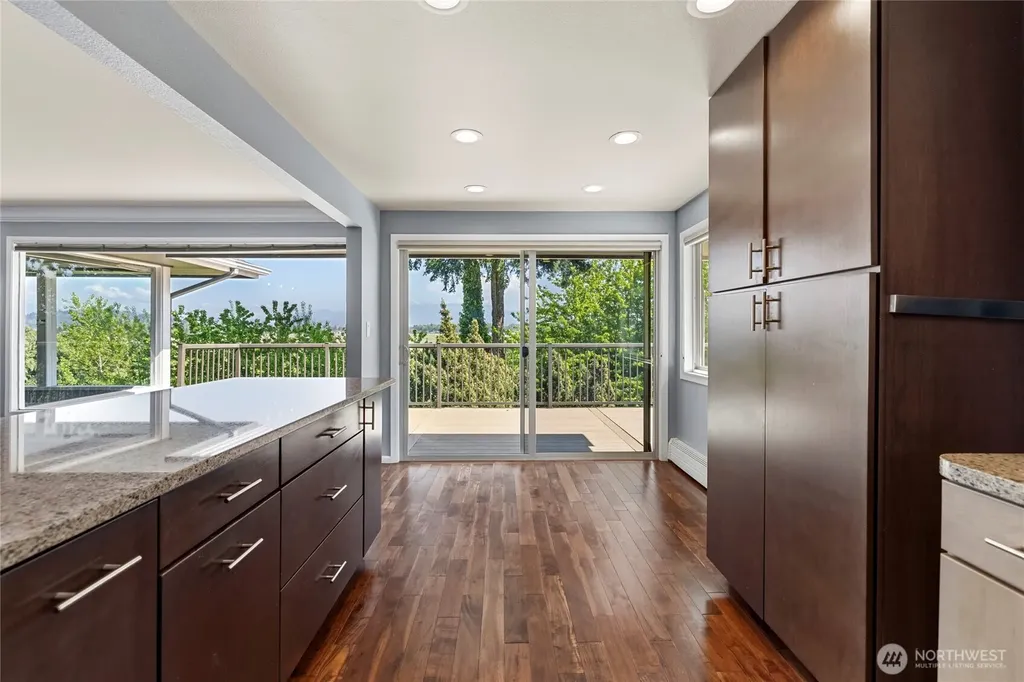 12103 Hilynn Drive Burlington WA 98233