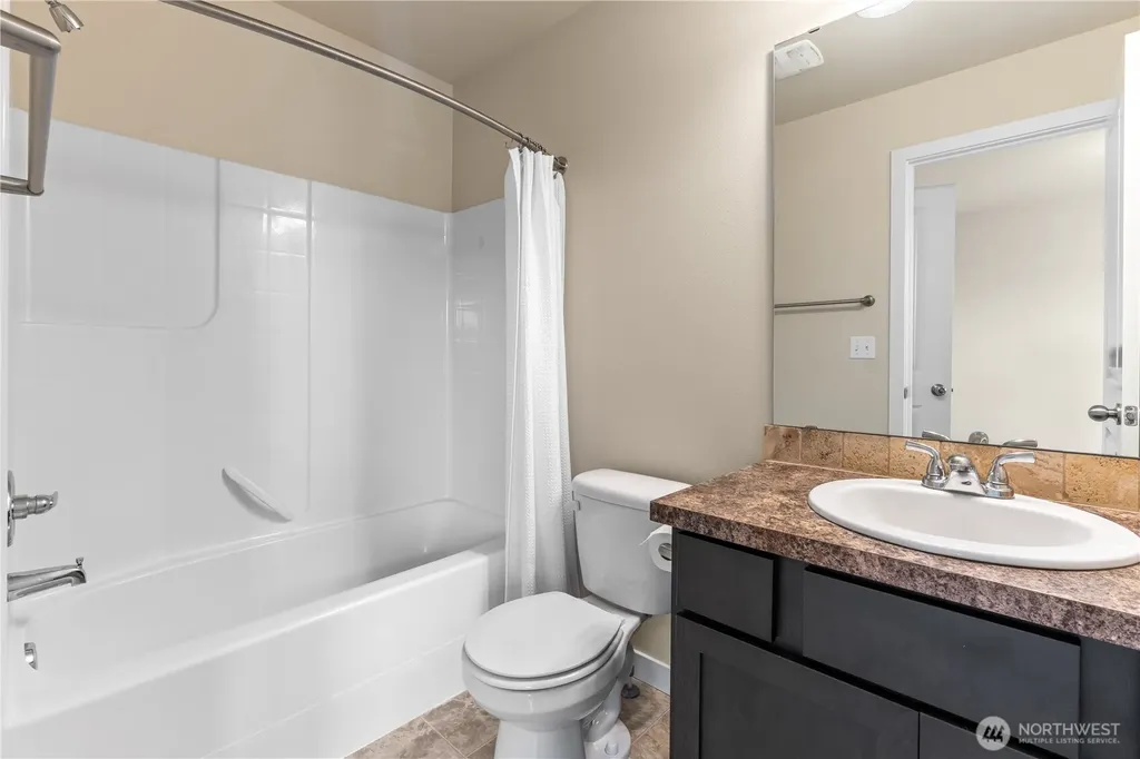 17410 118th Avenue Ct E Puyallup WA 98374