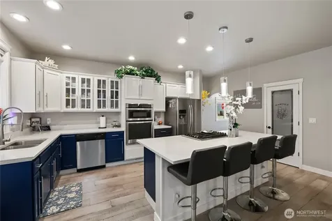 4002 22nd Street SE Puyallup WA 98374