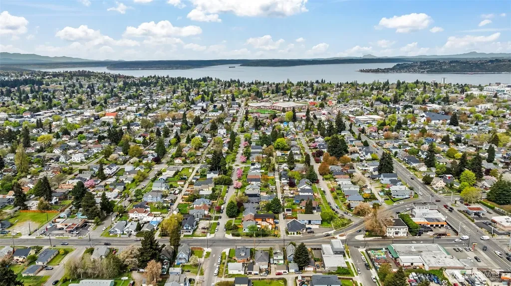 2204 S 12th Street Tacoma WA 98405