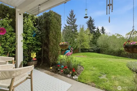 23009 Lakeview Drive Mountlake Terrace WA 98043