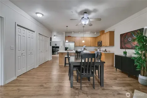23009 Lakeview Drive Mountlake Terrace WA 98043