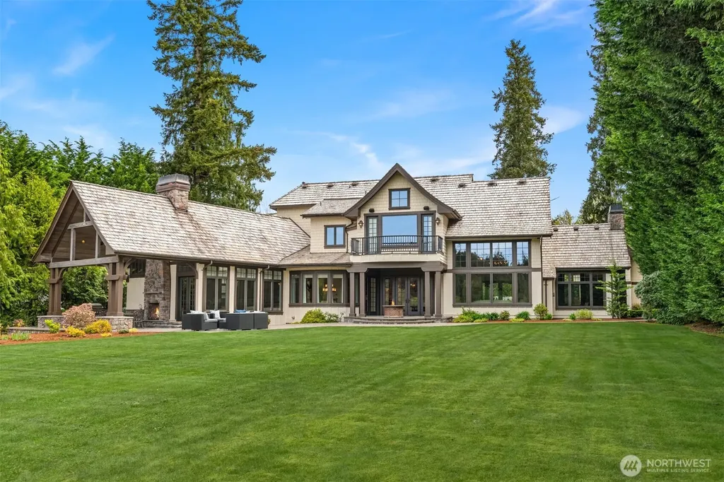 745 250th Lane NE Sammamish WA 98074
