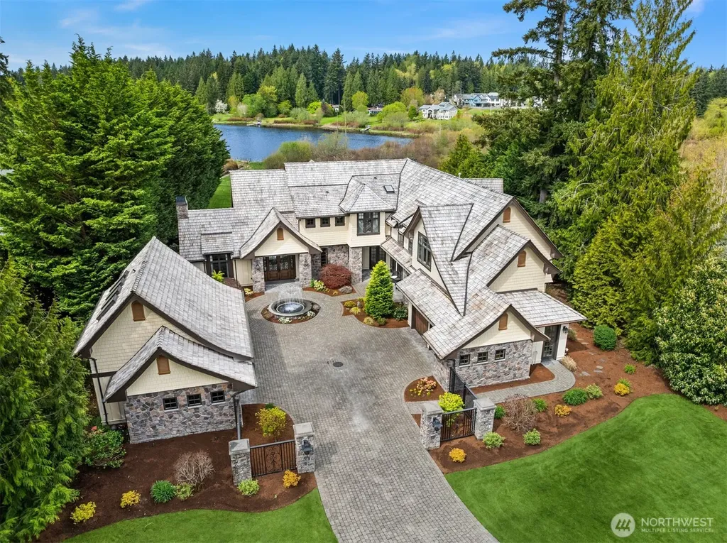 745 250th Lane NE Sammamish WA 98074