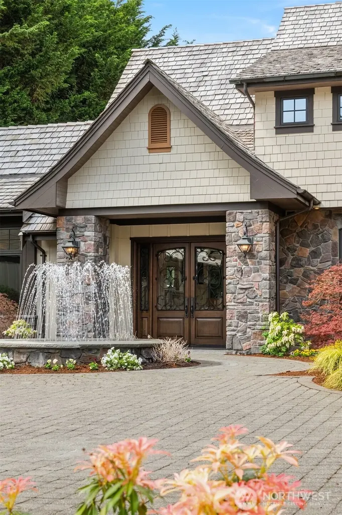 745 250th Lane NE Sammamish WA 98074