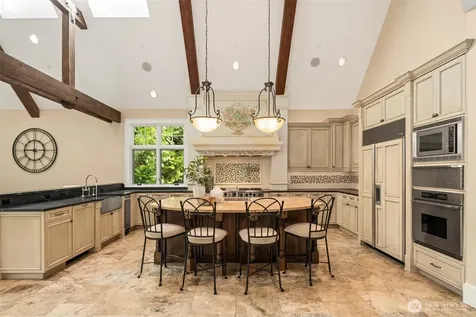 745 250th Lane NE Sammamish WA 98074