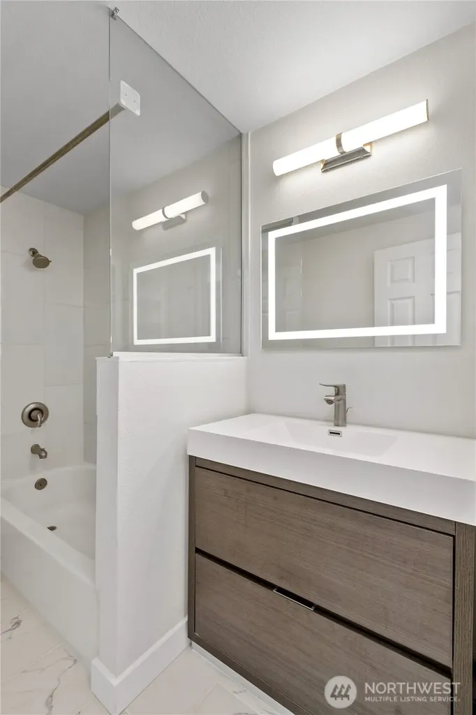 12056 15th Avenue NE Seattle WA 98125