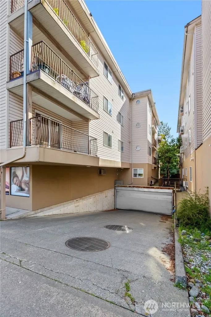 12056 15th Avenue NE Seattle WA 98125