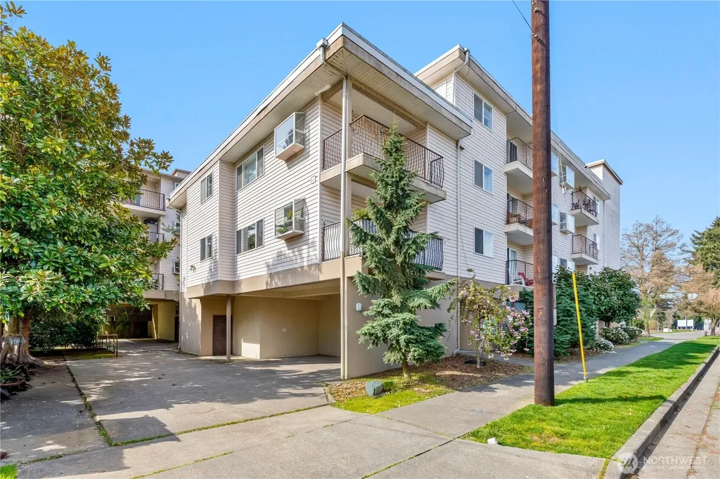 12056 15th Avenue NE Seattle WA 98125