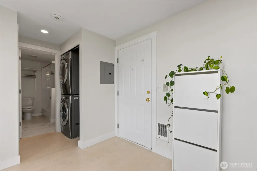 12056 15th Avenue NE Seattle WA 98125