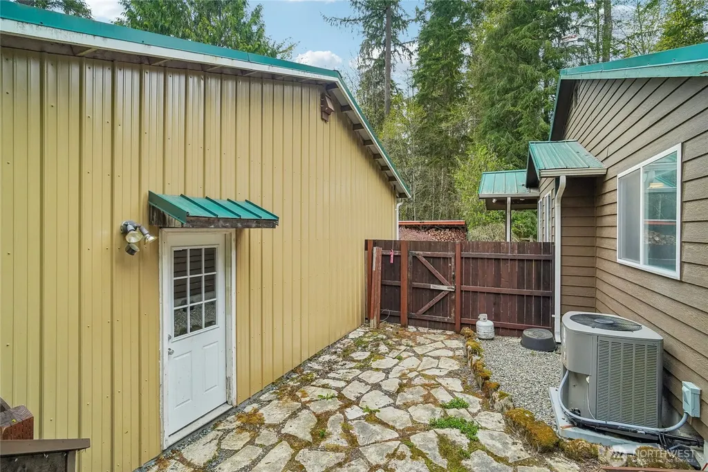 16312 318th Avenue NE Duvall WA 98019