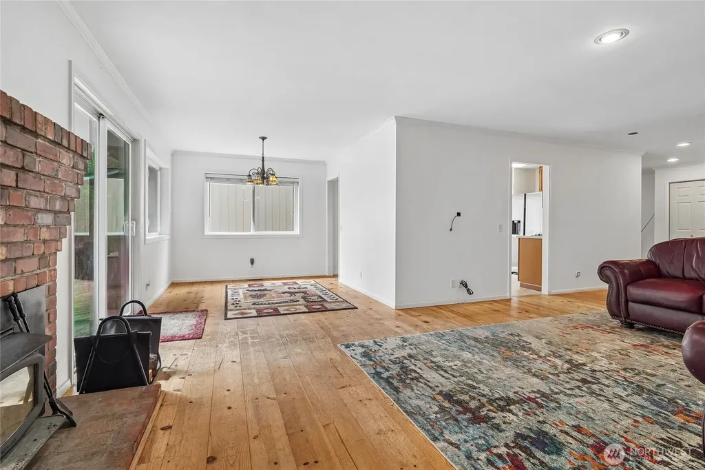 16312 318th Avenue NE Duvall WA 98019