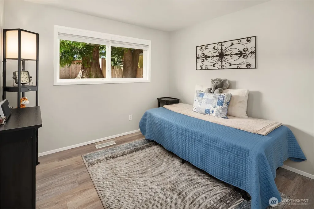 1067 Anacortes Avenue NE Renton WA 98059