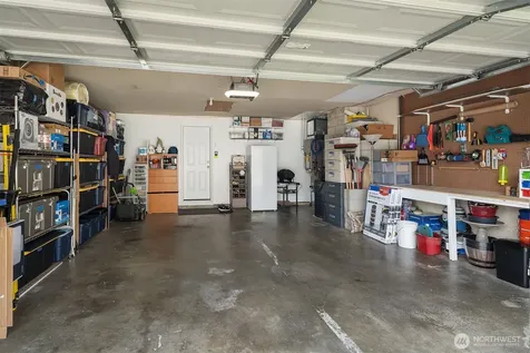1067 Anacortes Avenue NE Renton WA 98059