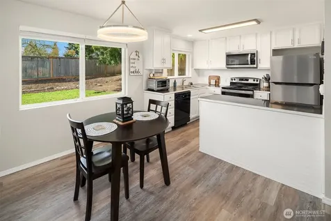 1067 Anacortes Avenue NE Renton WA 98059
