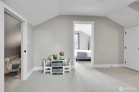 7901 16th Avenue SW Seattle WA 98106