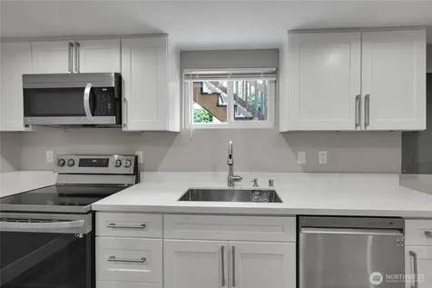 7901 16th Avenue SW Seattle WA 98106