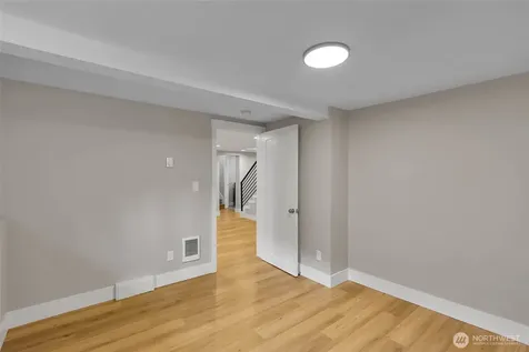 7901 16th Avenue SW Seattle WA 98106