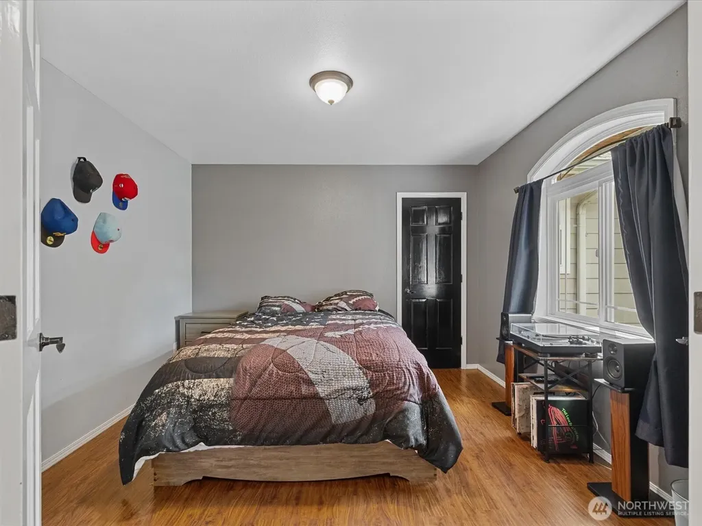 23309 121st Avenue NE Arlington WA 98223