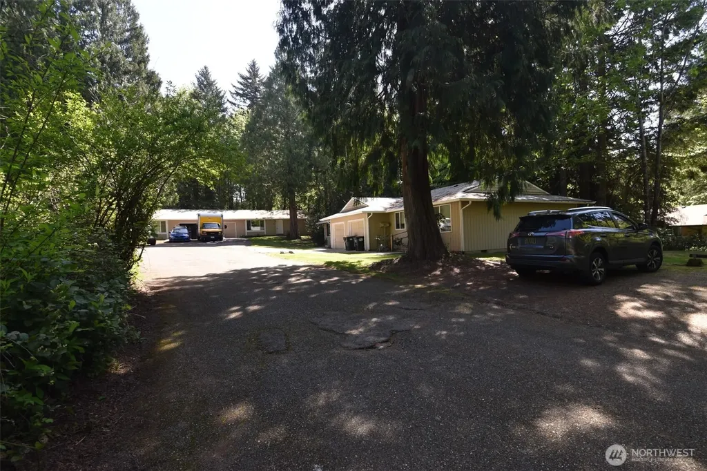 4416 Ridgewood Court NW Olympia WA 98502