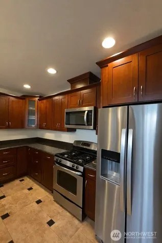 812 E Gwinn Place Seattle WA 98102