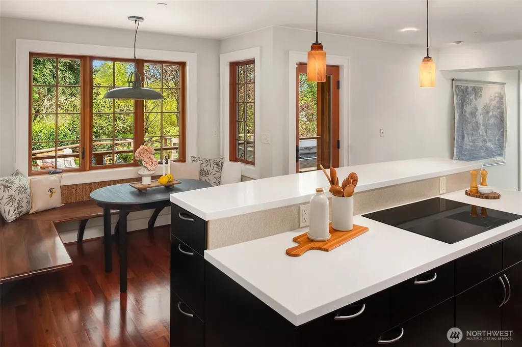 8302 SW Dilworth Vashon WA 98070