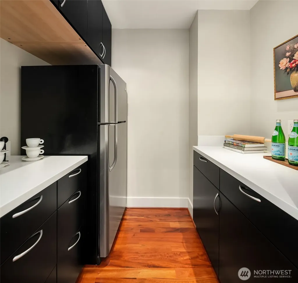 8302 SW Dilworth Vashon WA 98070