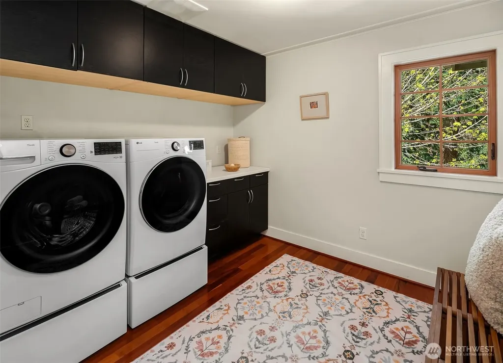 8302 SW Dilworth Vashon WA 98070