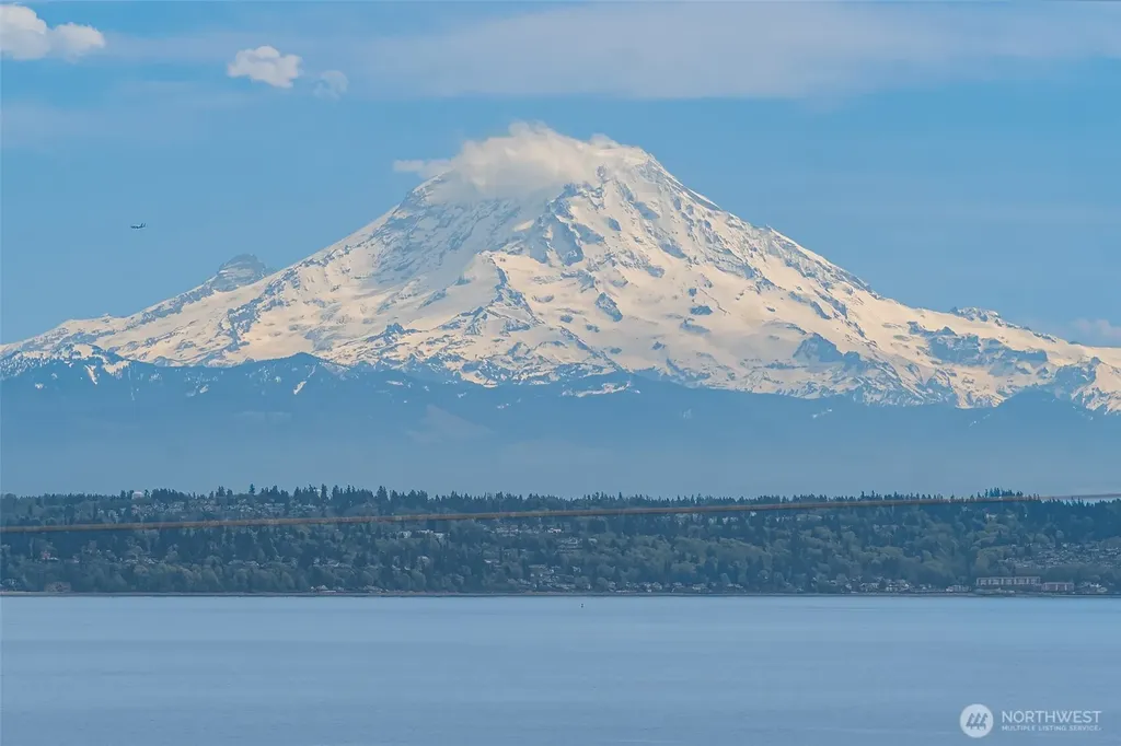 8302 SW Dilworth Vashon WA 98070