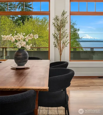 8302 SW Dilworth Vashon WA 98070
