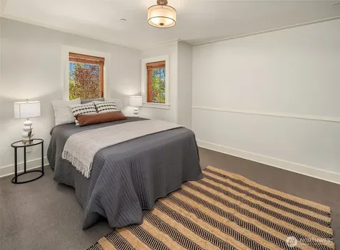 8302 SW Dilworth Vashon WA 98070