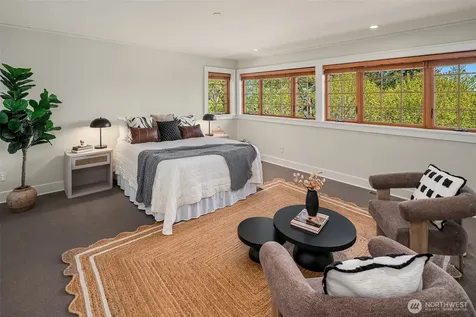 8302 SW Dilworth Vashon WA 98070