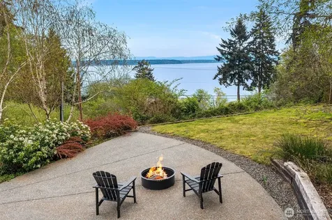 8302 SW Dilworth Vashon WA 98070