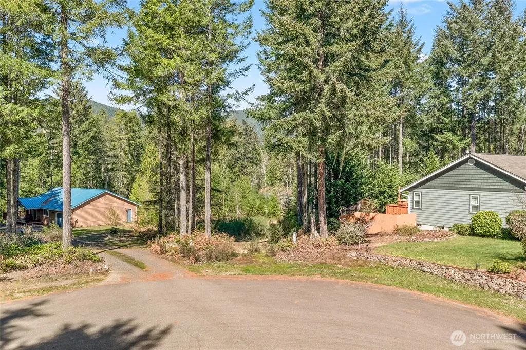 60 N Beaver Place N Hoodsport WA 98548