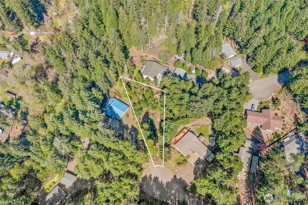 60 N Beaver Place N Hoodsport WA 98548