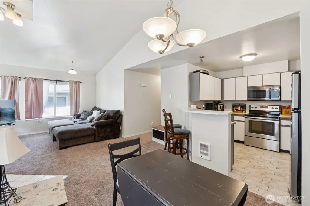9210 Market Place Lake Stevens WA 98258