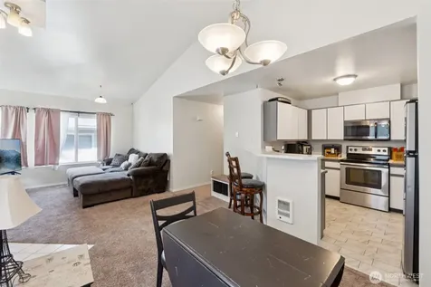 9210 Market Place Lake Stevens WA 98258
