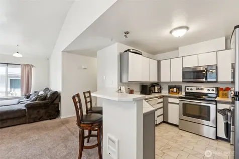 9210 Market Place Lake Stevens WA 98258