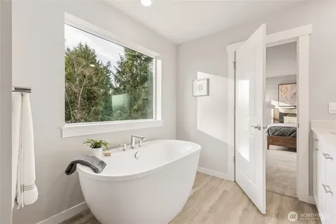 3922 98th Avenue Ct E Edgewood WA 98371